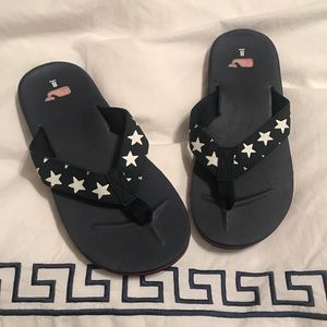 Vineyard vines flip flops